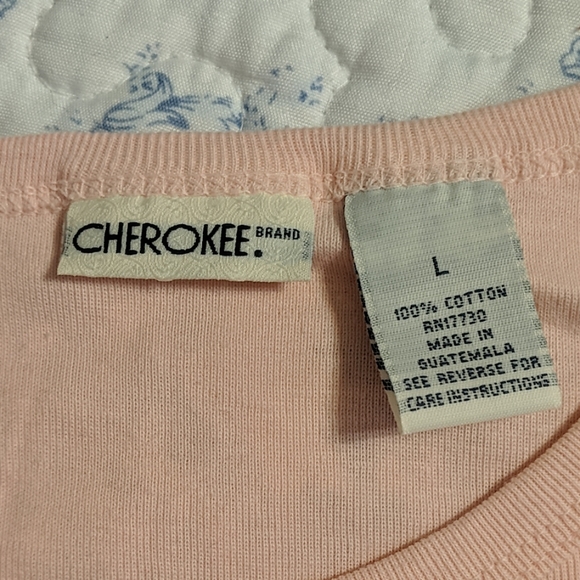 💖💜 Cherokee long sleeve shirt. - Picture 3 of 3